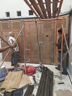 Pemasangan pinttu Handersoon di Kemayoran Jakarta